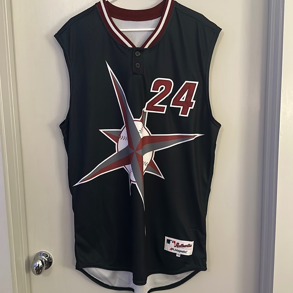 NWOT Ken Griffey Jr. “Turn Ahead The Clock” Mariners Jersey Authentic Size 48